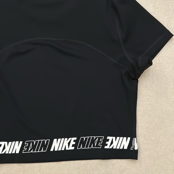 Nike Dri-FIT Women's Pro Sport District Crop Top - Picture 7 of 11